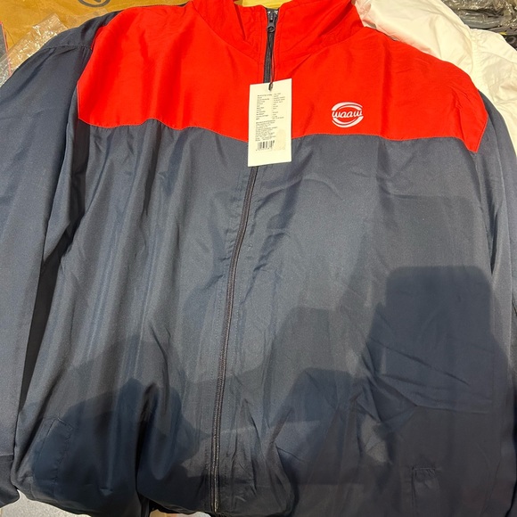 WAAW men’s upper - Picture 2 of 10